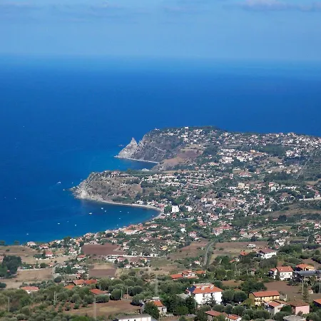 Villa Lilliana B *